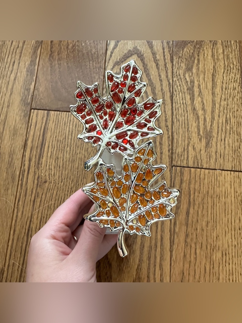 Bath & Body Red Orange Maple Leafs Fall Autumn wallflower
